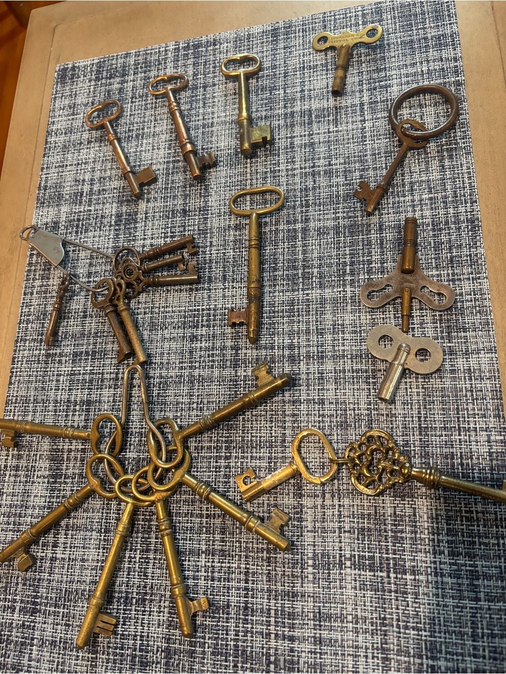 Vintage Brass Key Wall Decor - Antique Brass Collection